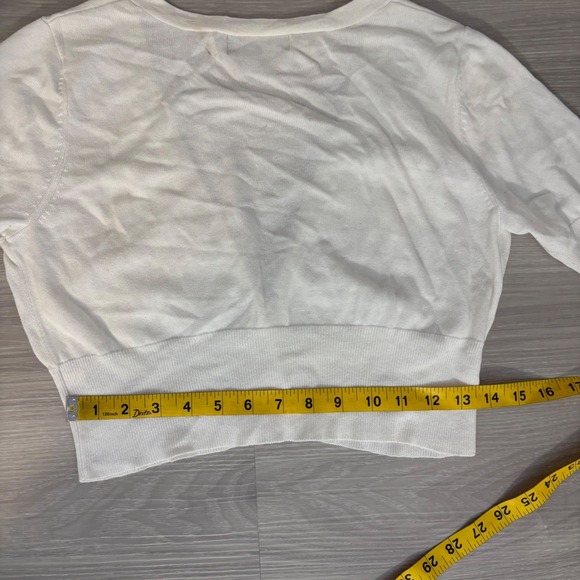 Mossimo White Cropped Cardigan Sweater Short Sleeve Button Front Women's L - Picture 11 of 12